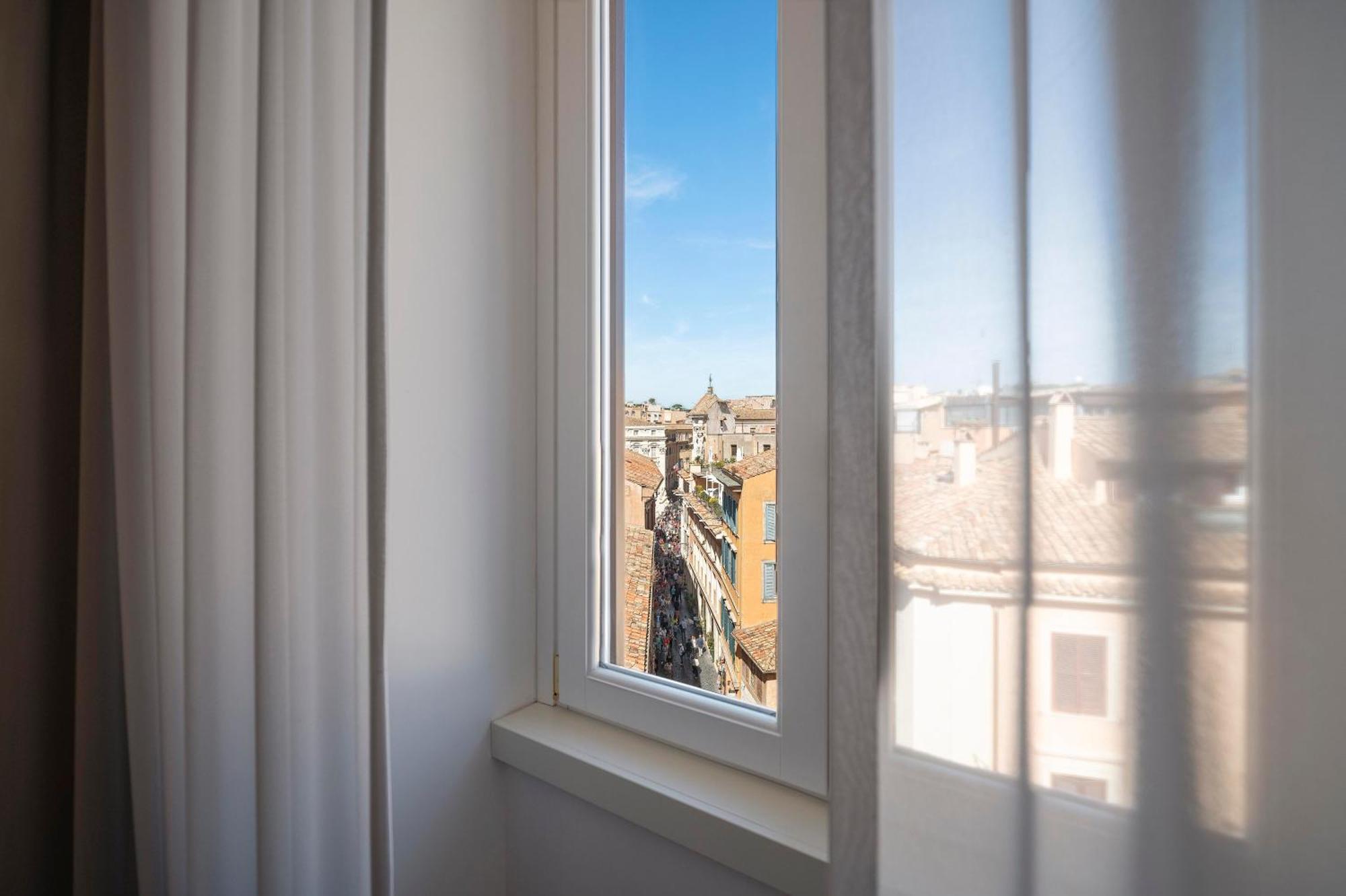 Sjr Luxury Apartment Trevi Fountain โรม ภายนอก รูปภาพ