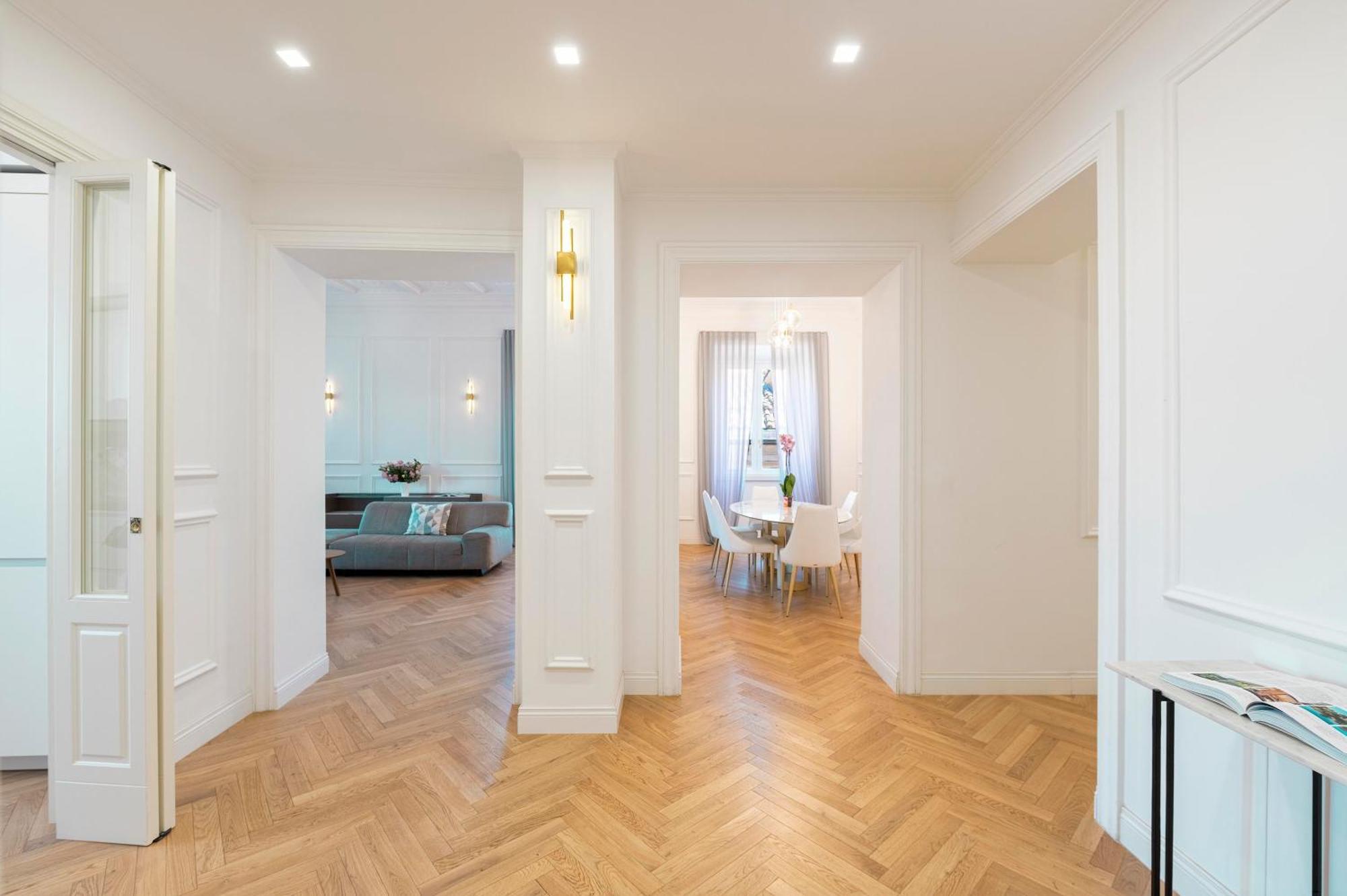 Sjr Luxury Apartment Trevi Fountain โรม ภายนอก รูปภาพ